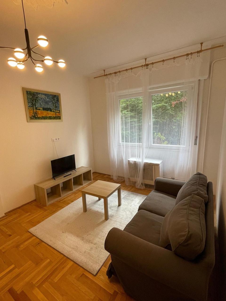Julia Apartman