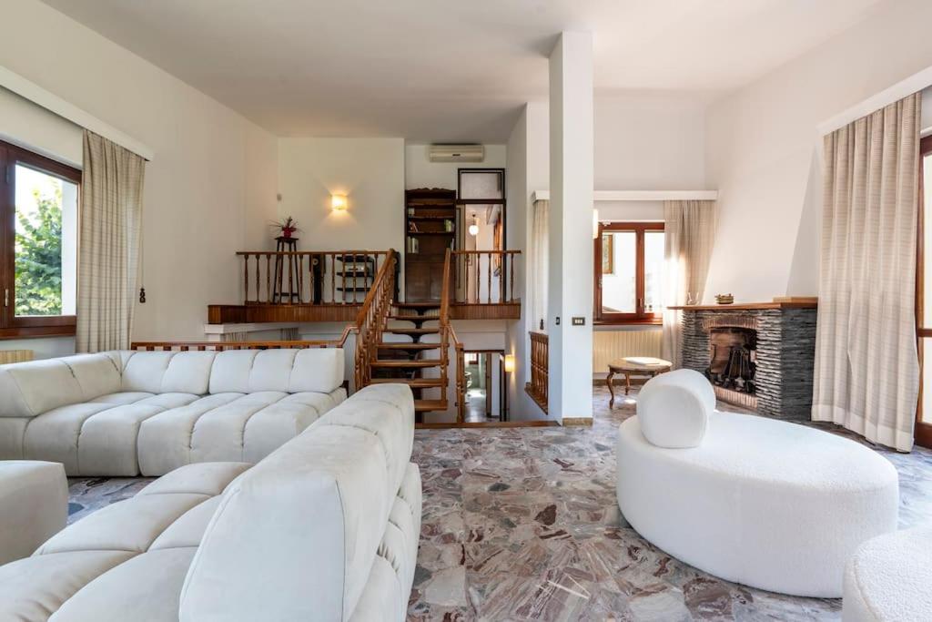 Golden Luxe - Quiete Villa,exclusive Garden in Forte dei Marmi