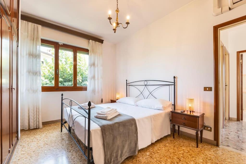 Golden Luxe - Quiete Villa,exclusive Garden in Forte dei Marmi