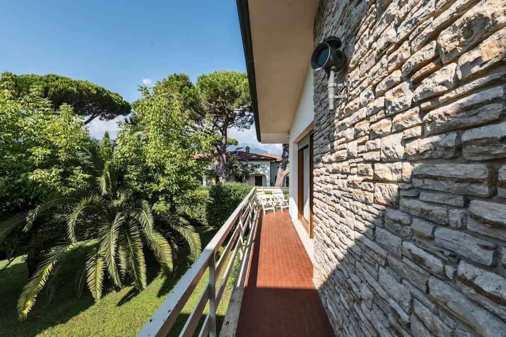 Golden Luxe - Quiete Villa,exclusive Garden in Forte dei Marmi