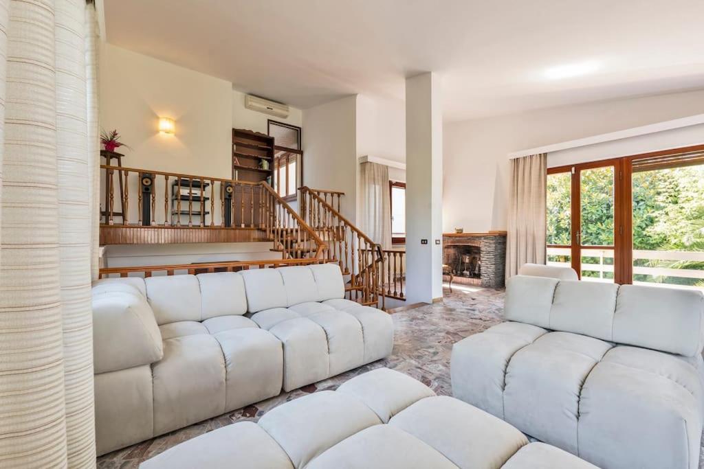 Golden Luxe - Quiete Villa,exclusive Garden in Forte dei Marmi