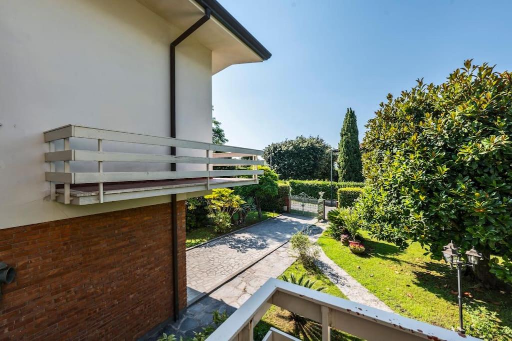 Golden Luxe - Quiete Villa,exclusive Garden in Forte dei Marmi