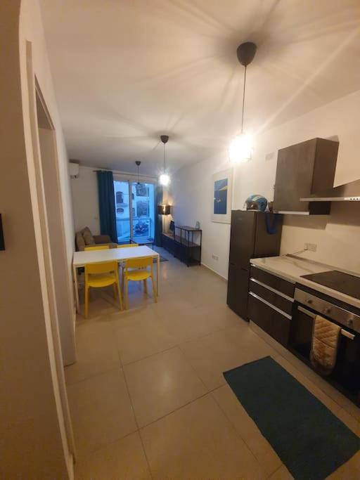 Prime Area 1 Bed Apt St Julians photo 3
