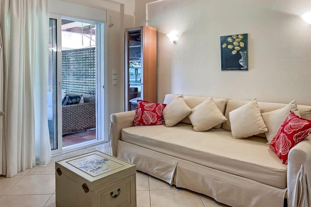 Artemis Villa