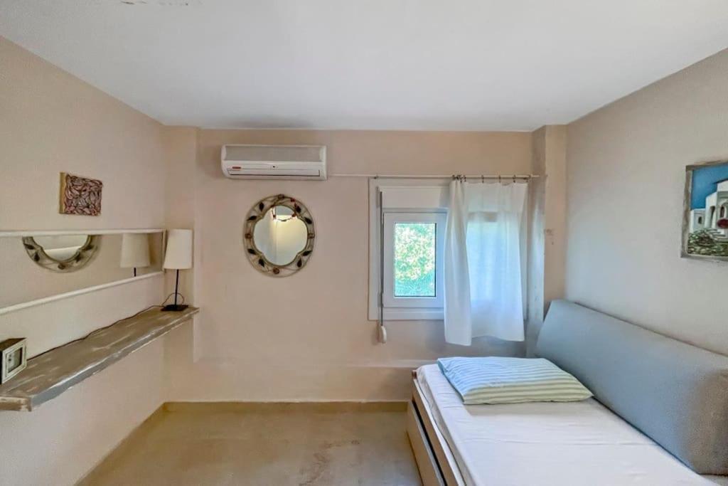 Artemis Villa