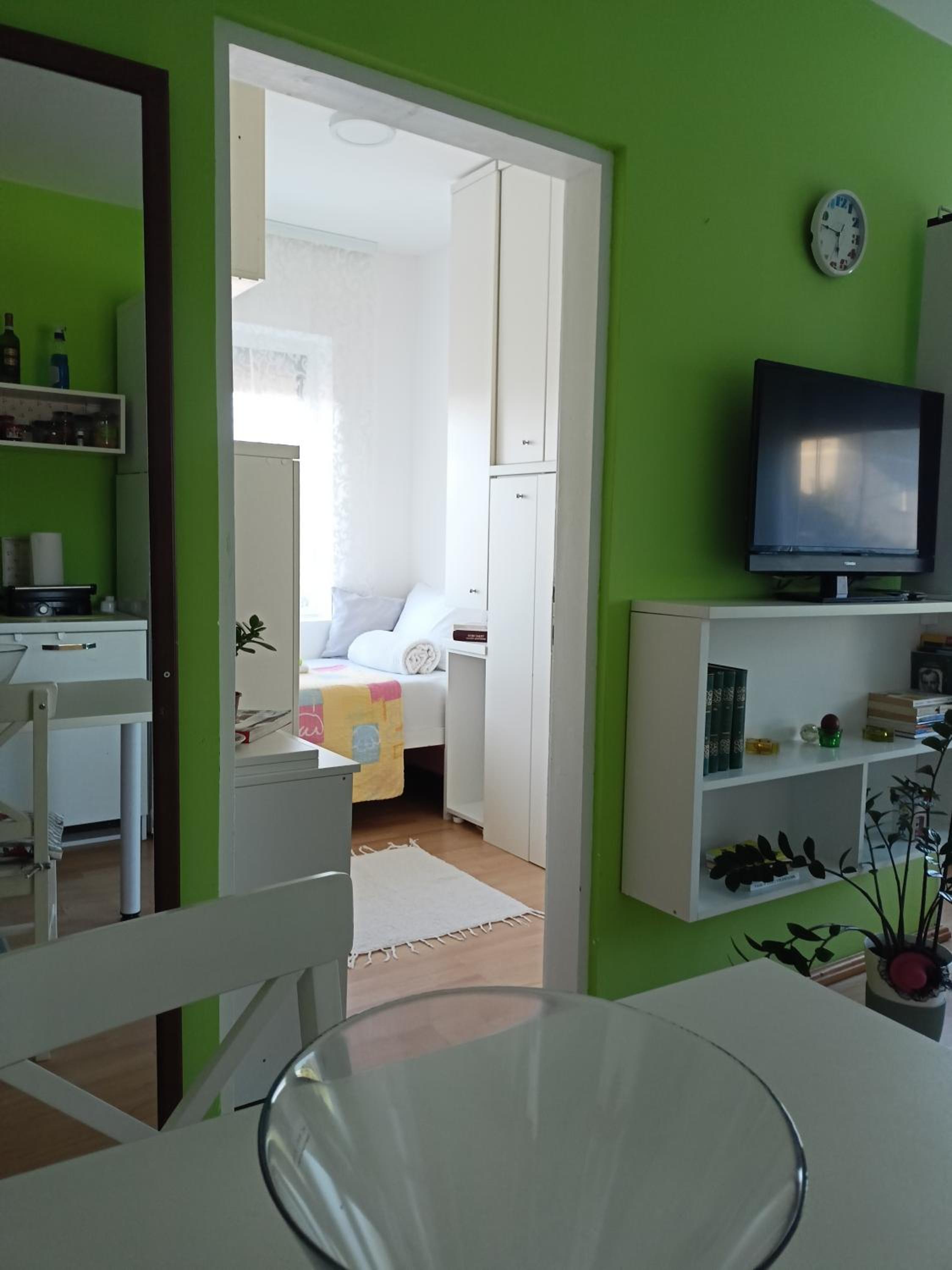 Photo 11