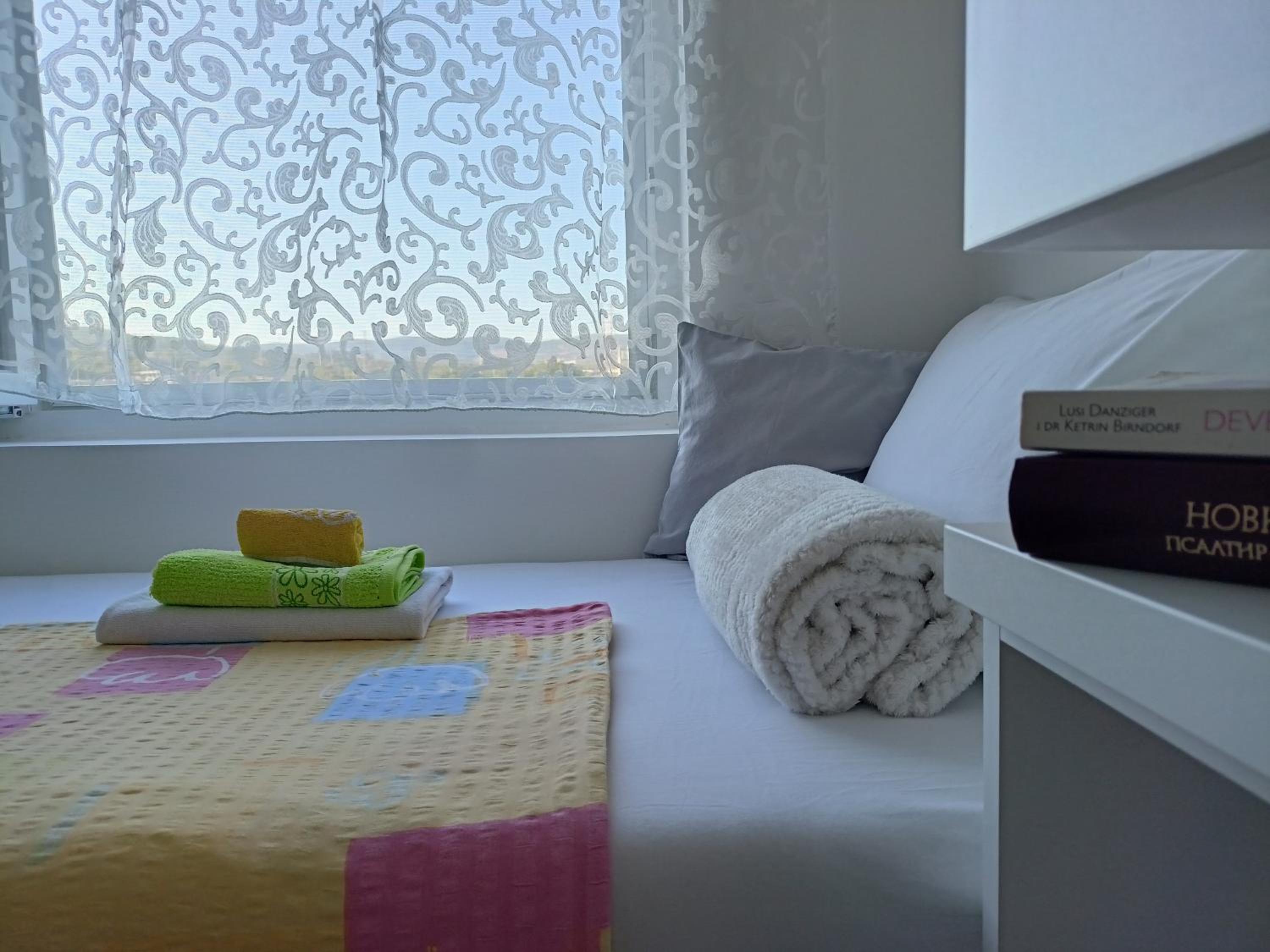 My HOME IS YOUR HOME free parking - Niš Istok view 3