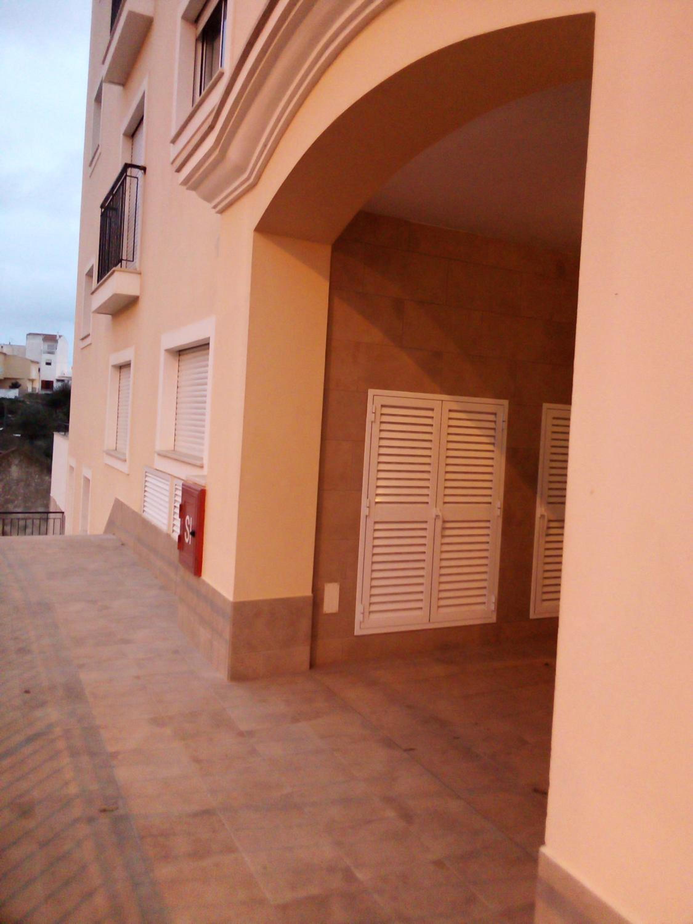 Spacious Apartment with Huge Terrace and Swimming Pool