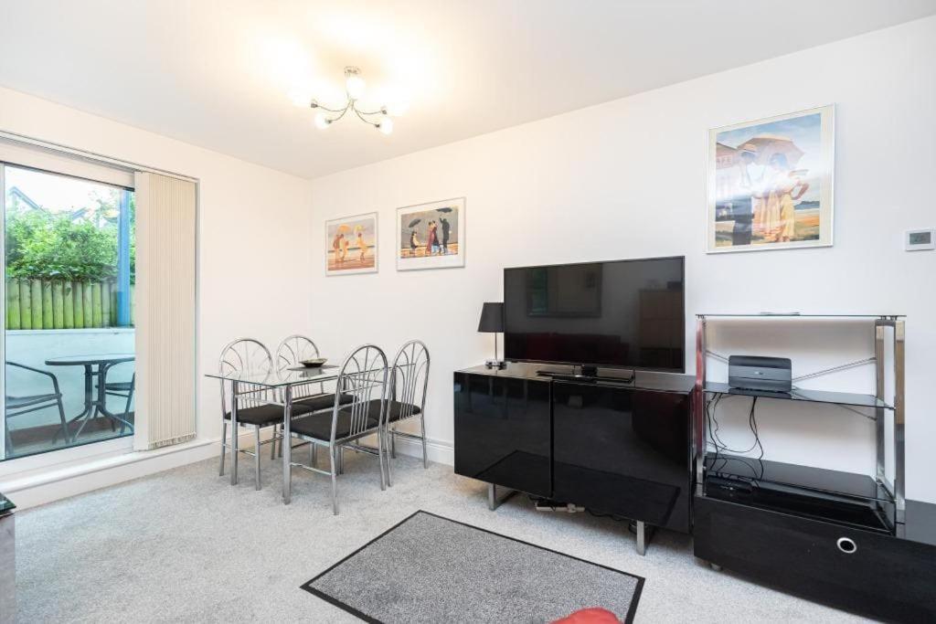BLUE WATERS 2 by BOURNECOAST- A Modern Apartment Near the Sandy Beaches - FM3590 view 2