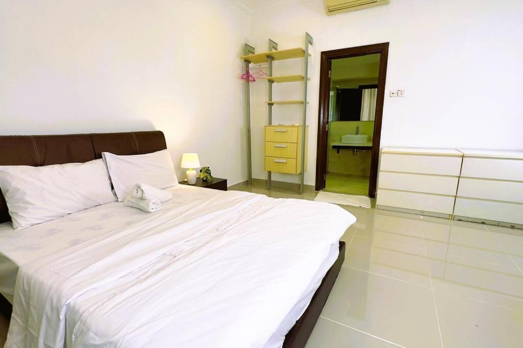 Luxury 2BR2BR service Apartment at Regalia Residence KL