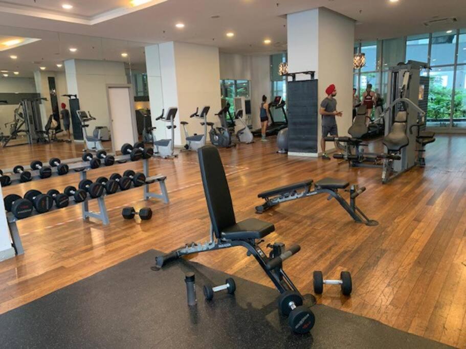 Luxury 2BR2BR service Apartment at Regalia Residence KL