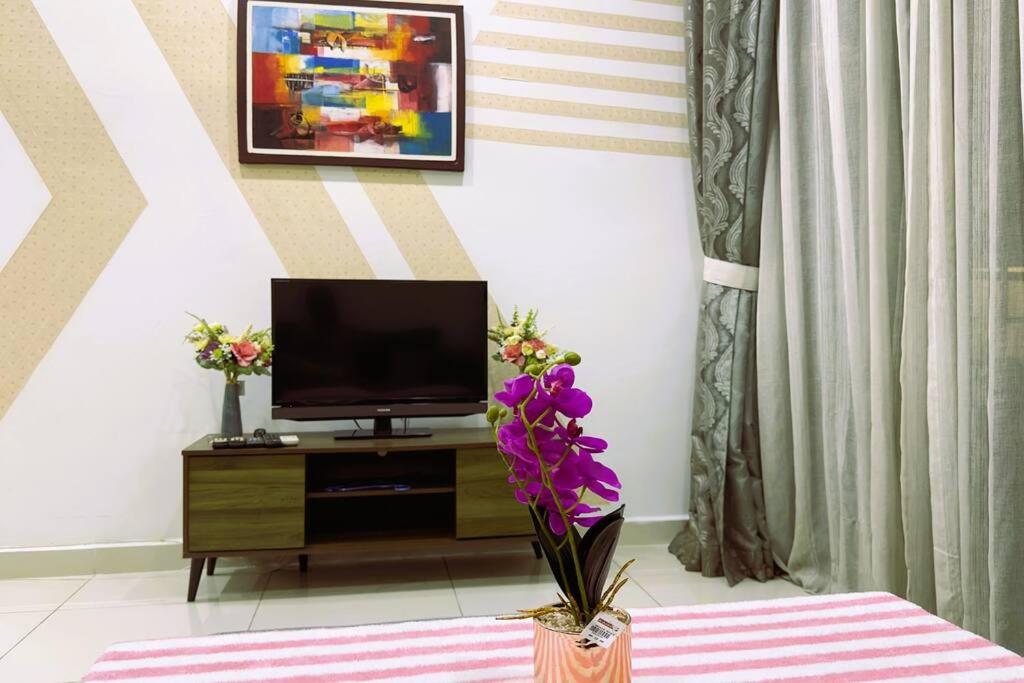 Luxury 2BR2BR service Apartment at Regalia Residence KL