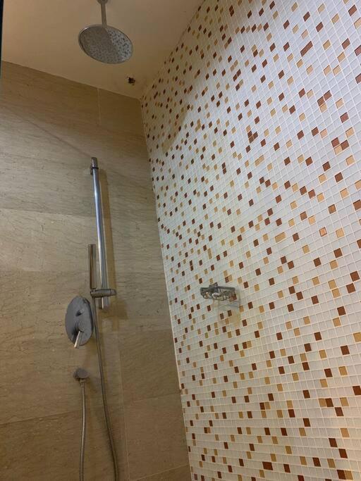 Luxury 2BR2BR service Apartment at Regalia Residence KL
