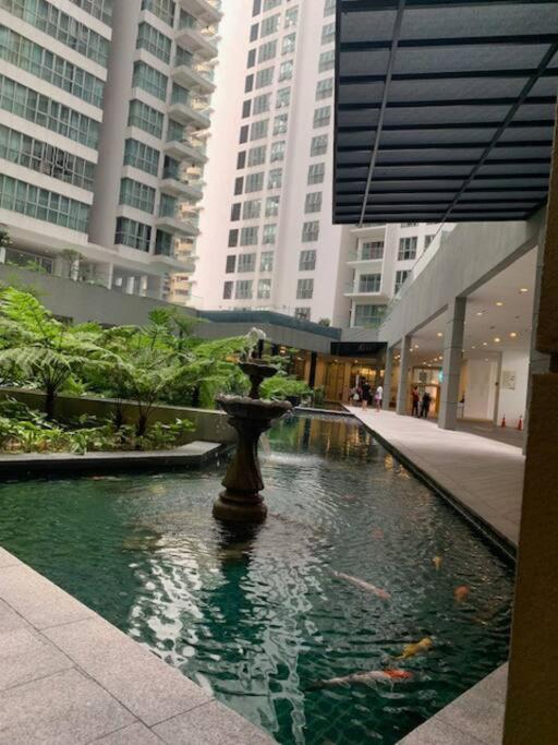 Luxury 2BR2BR service Apartment at Regalia Residence KL