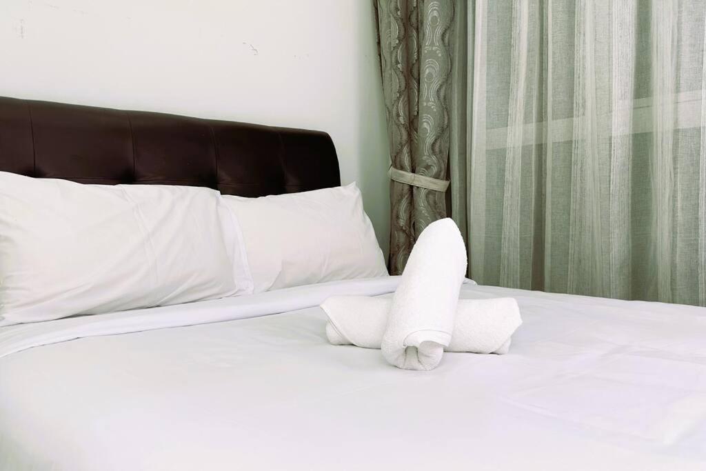 Luxury 2BR2BR service Apartment at Regalia Residence KL