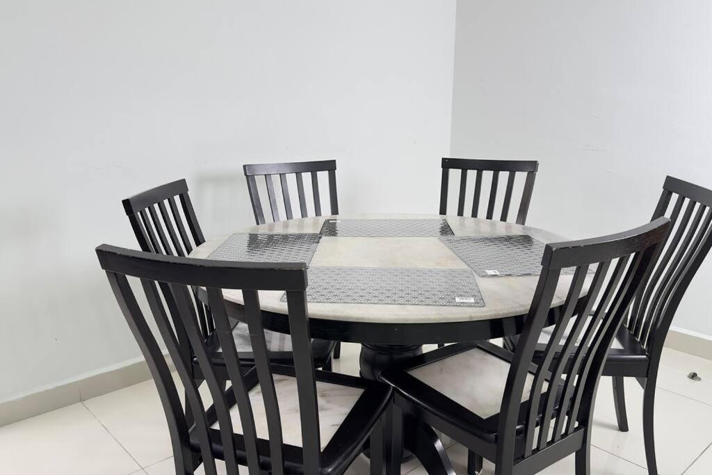 Luxury 2BR2BR service Apartment at Regalia Residence KL