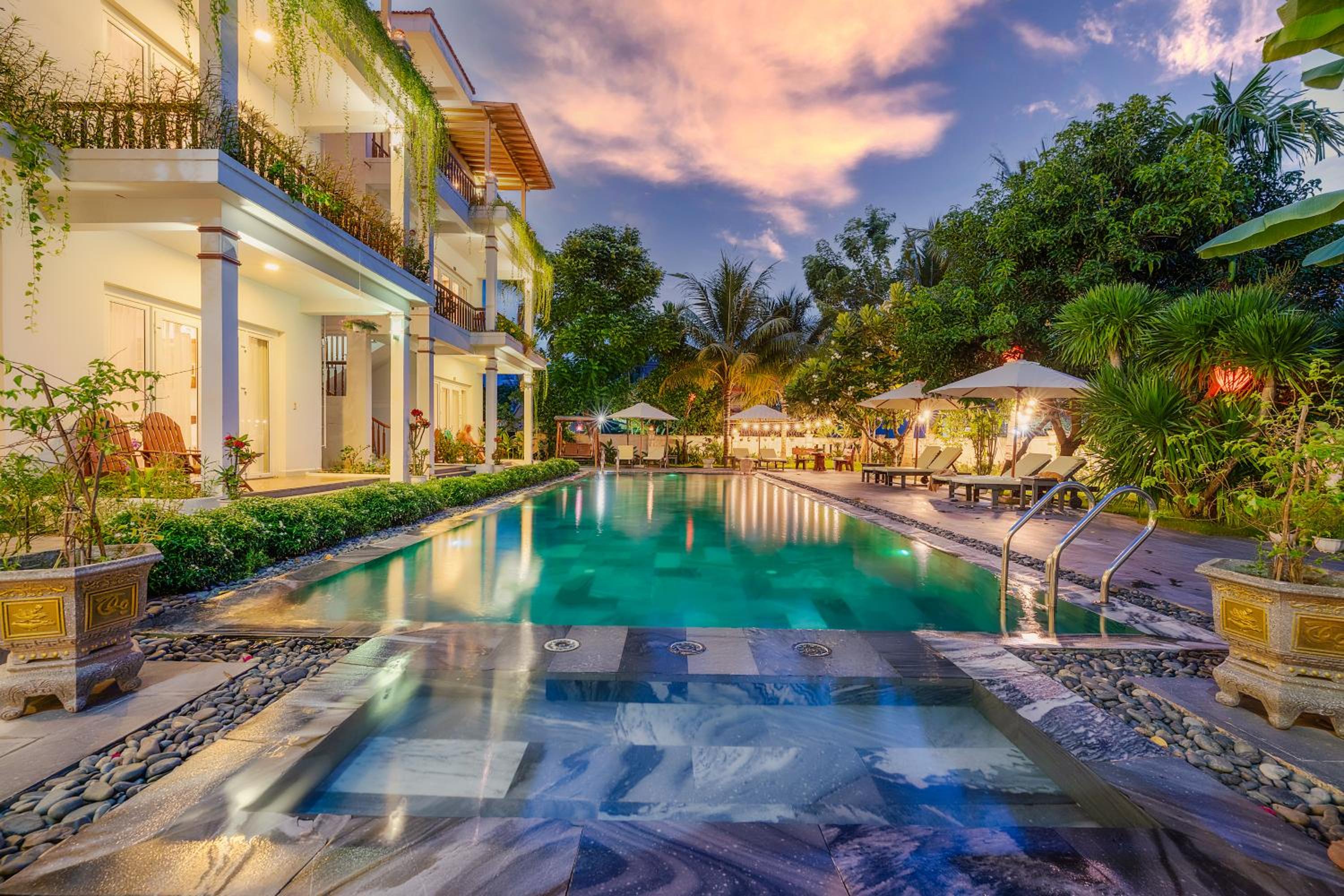 Hoi An Palmy Villa