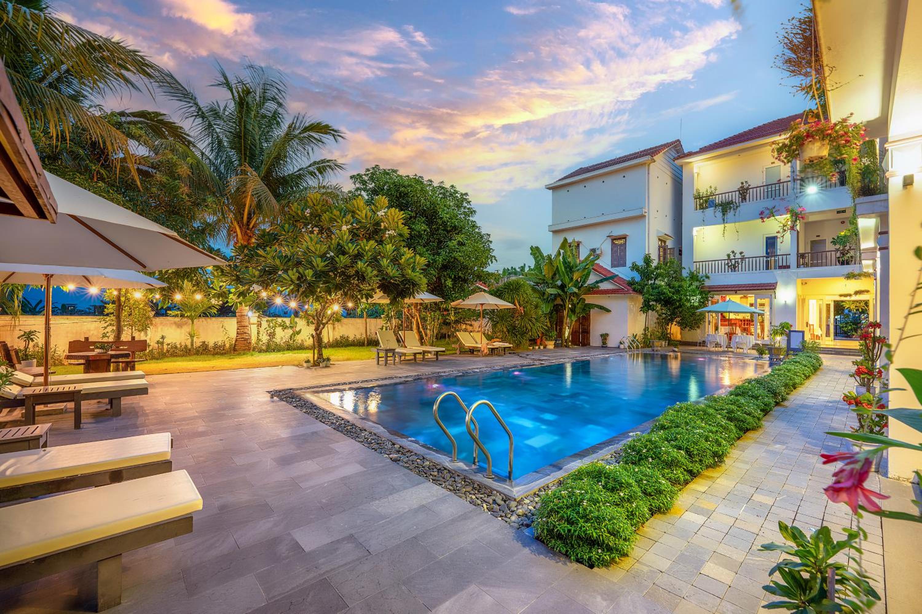 Hoi An Palmy Villa