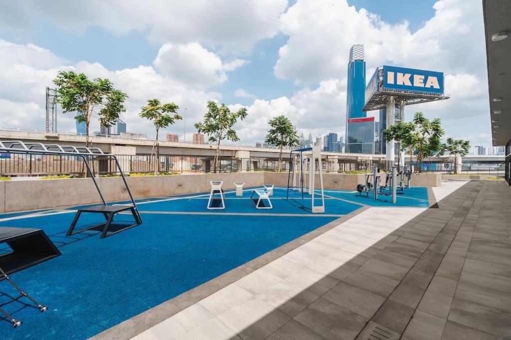Lemon Loft 2BR opposite MyTown near TRX by RumaBnB
