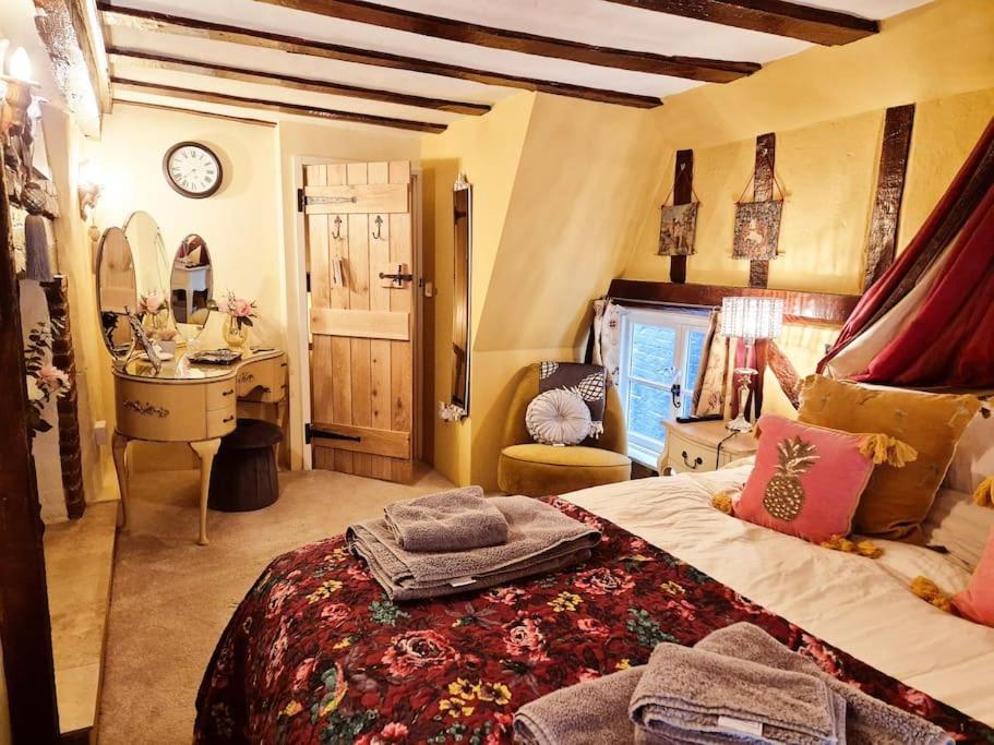 Shoemakers Cottage, Halesworth