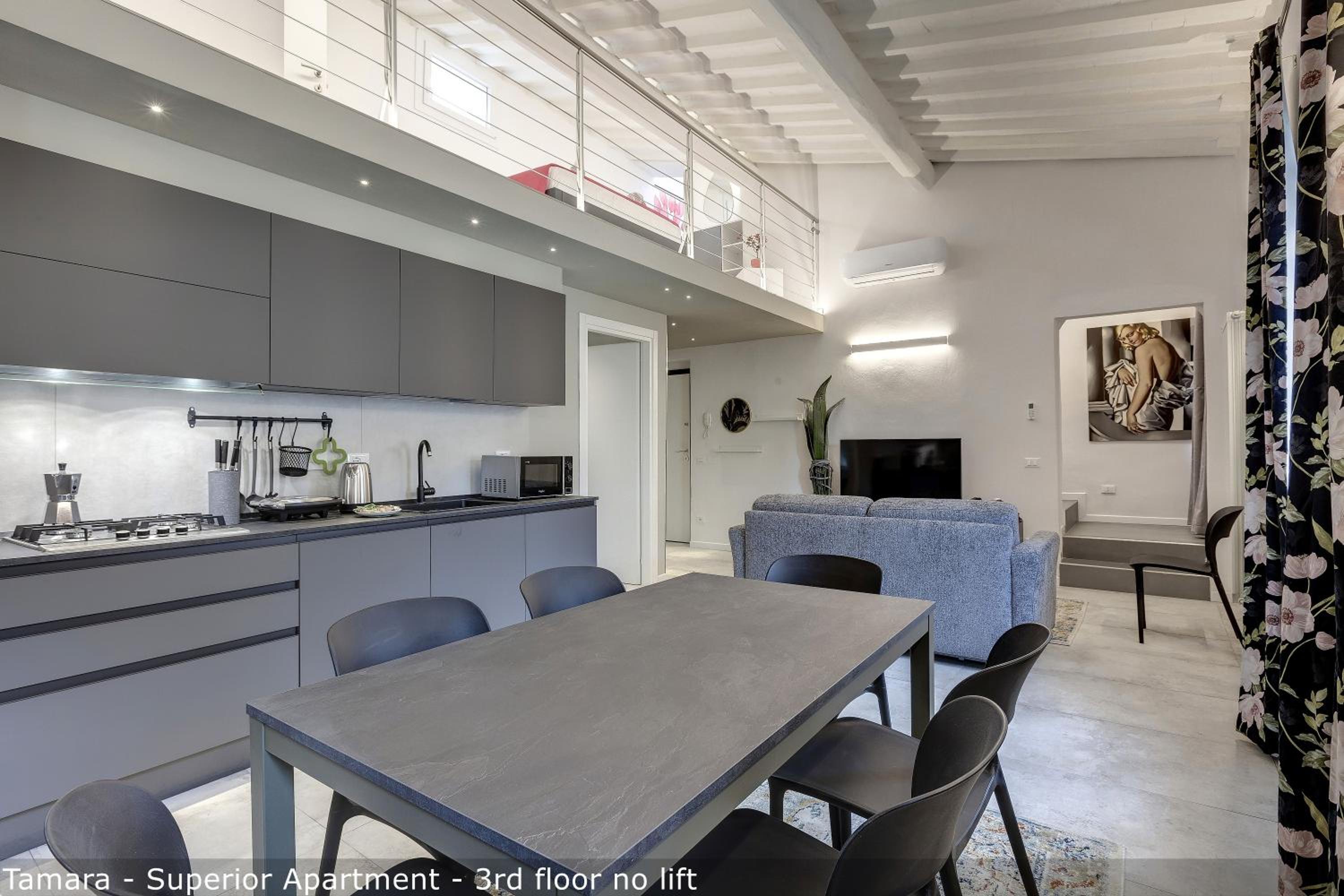Tamara & Clotilde Apartments by Mamo Florence