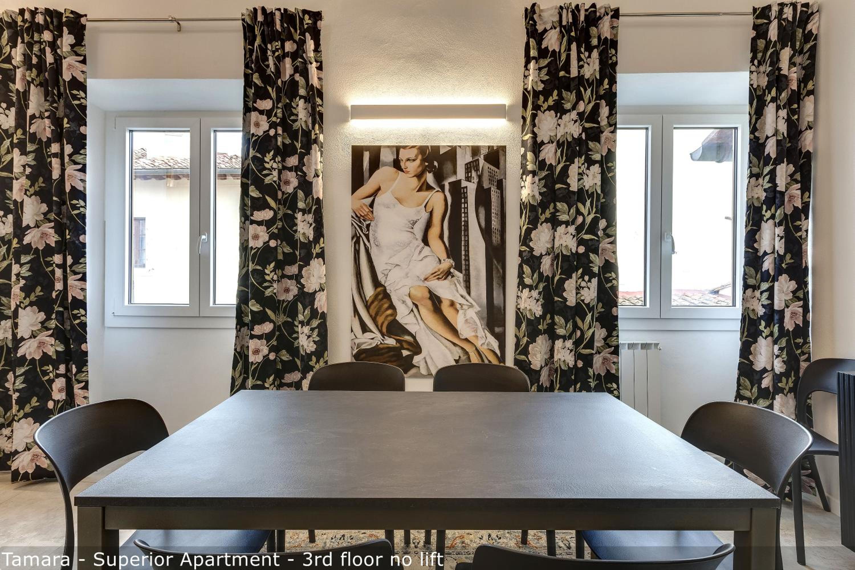 Tamara & Clotilde Apartments by Mamo Florence