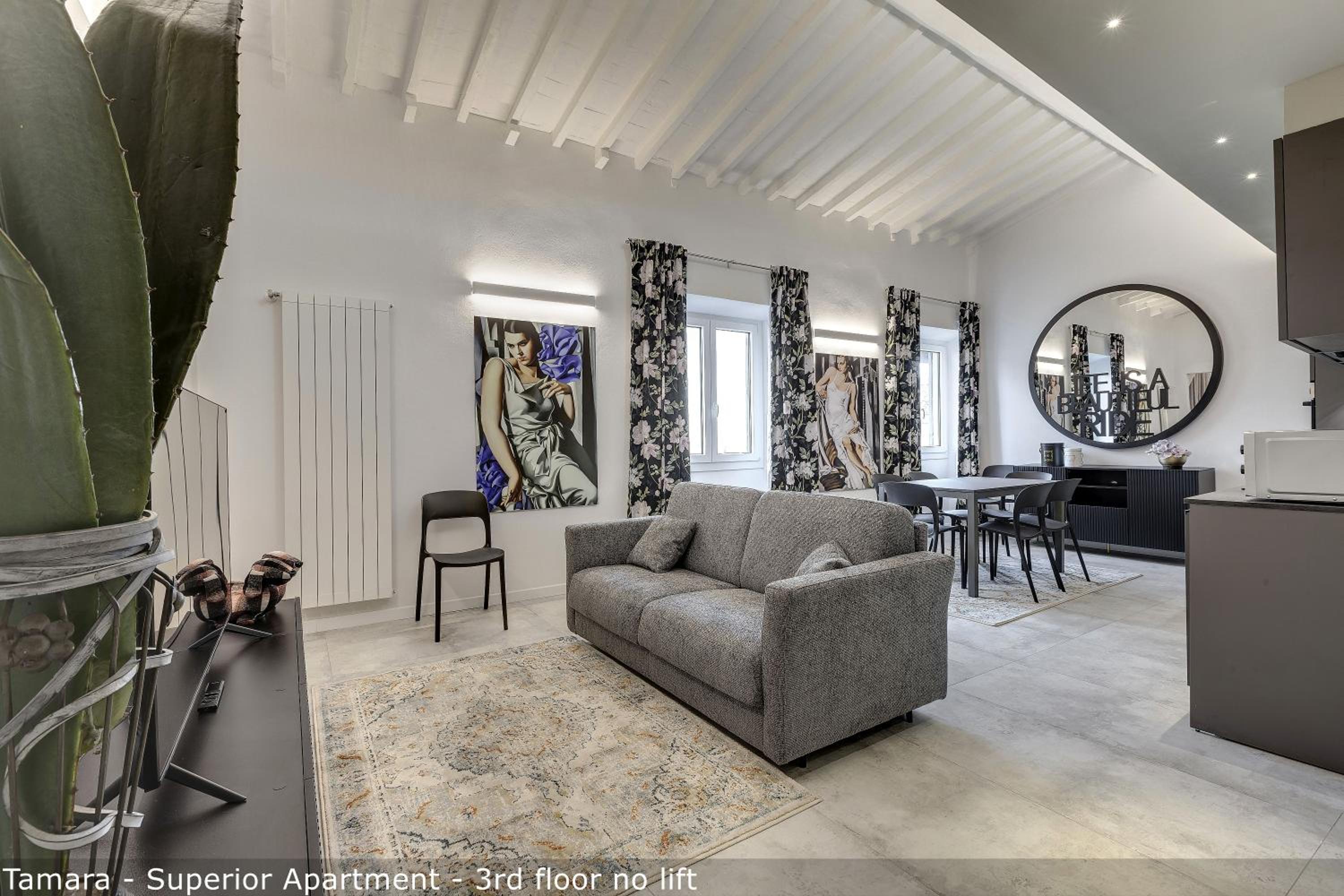Tamara & Clotilde Apartments by Mamo Florence