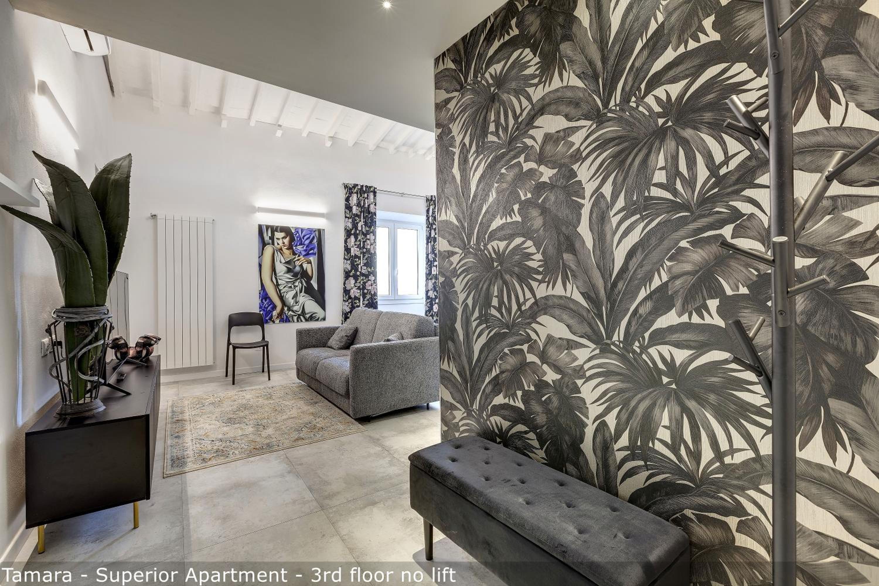Tamara & Clotilde Apartments by Mamo Florence