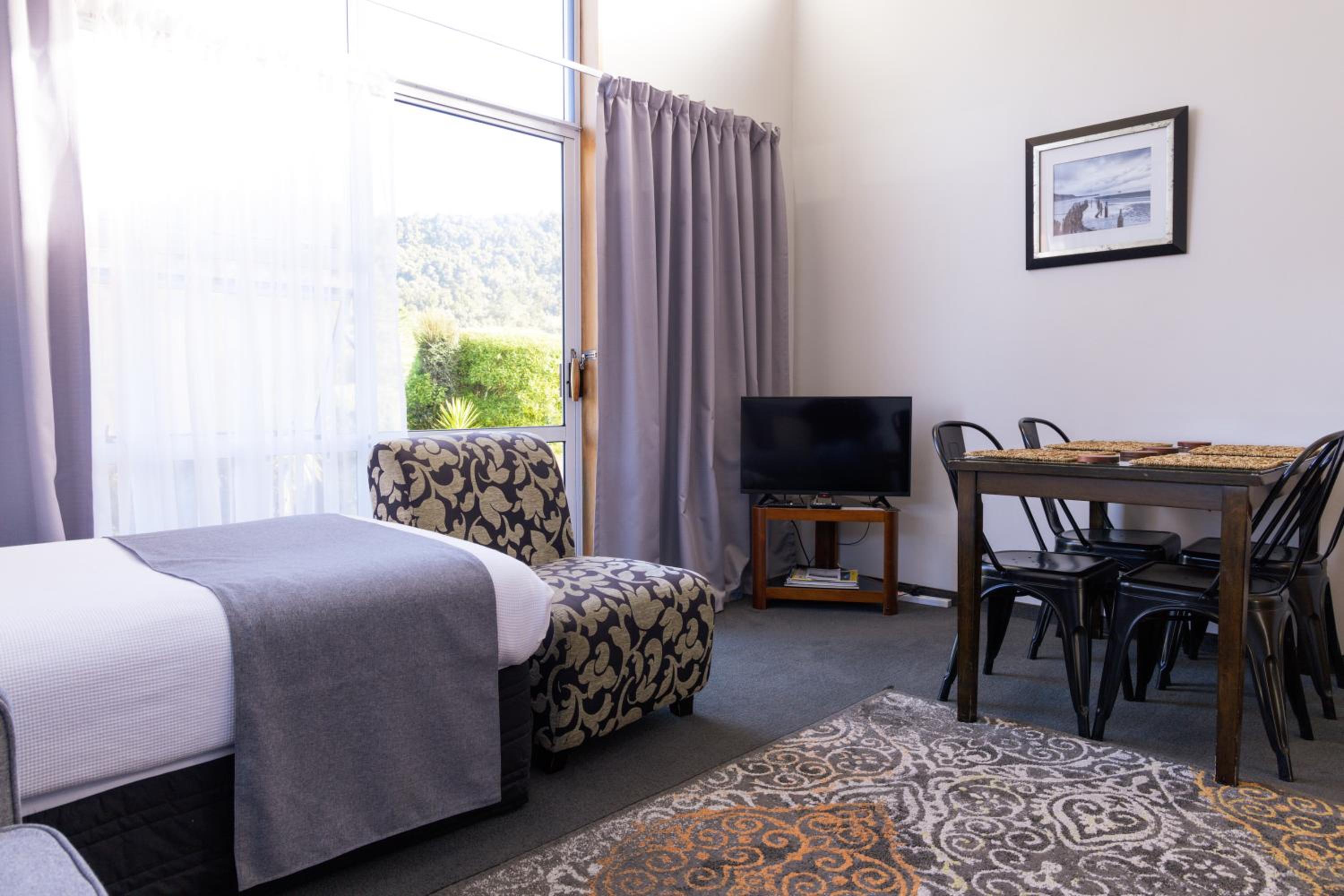 Apostles View Motel