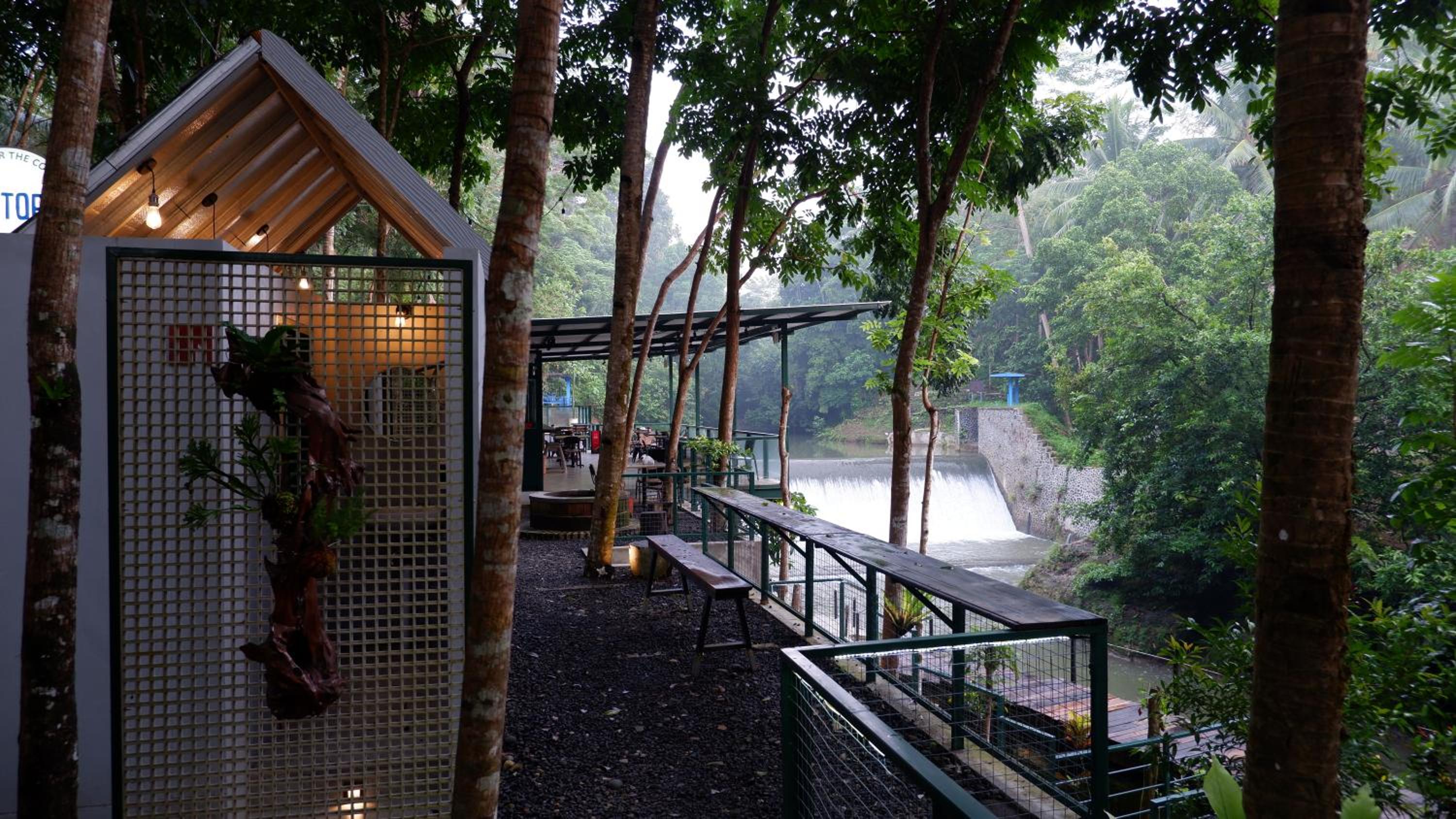 Hau Eco Lodges Citumang Pangandaran
