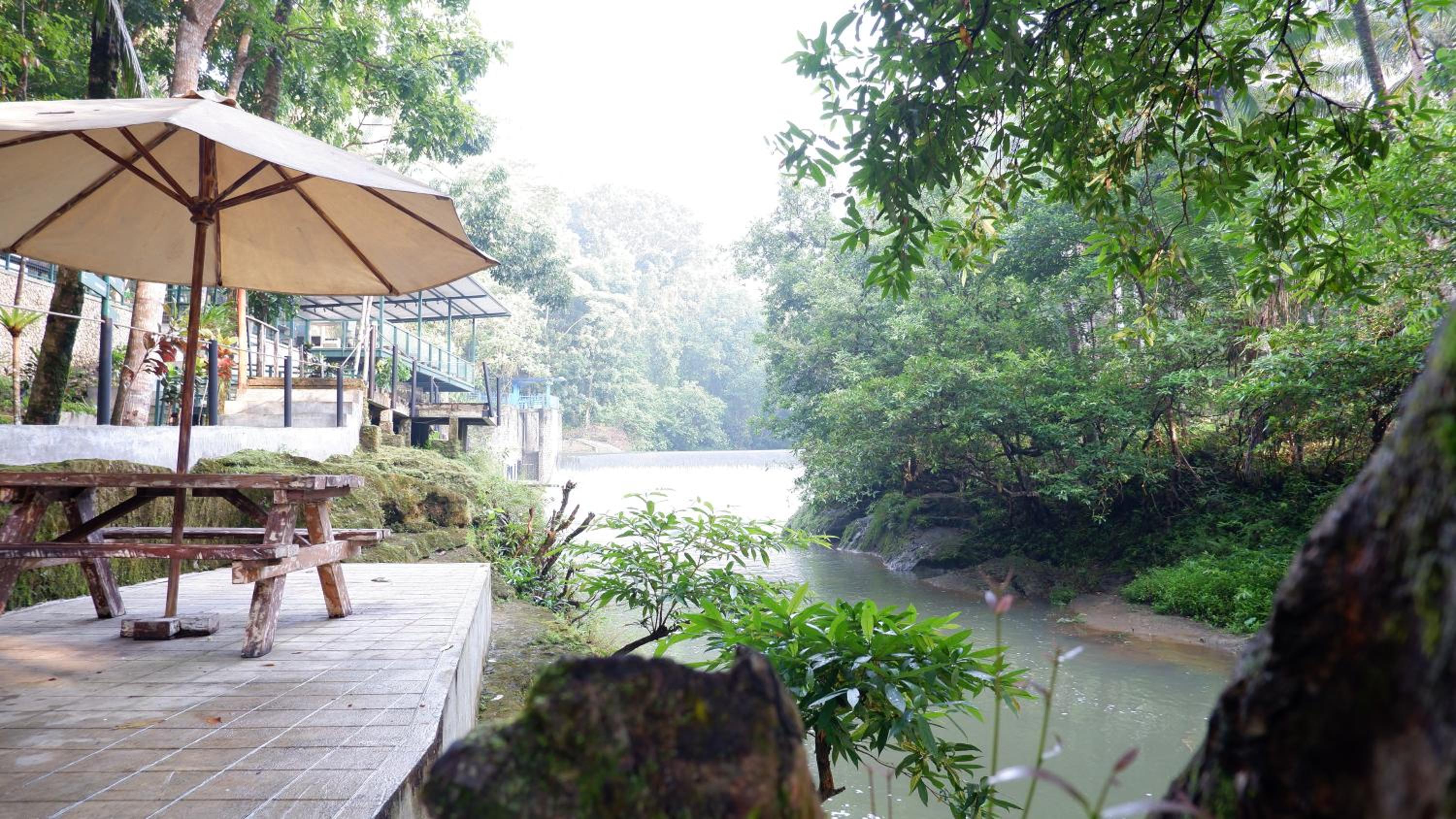 Hau Eco Lodges Citumang Pangandaran