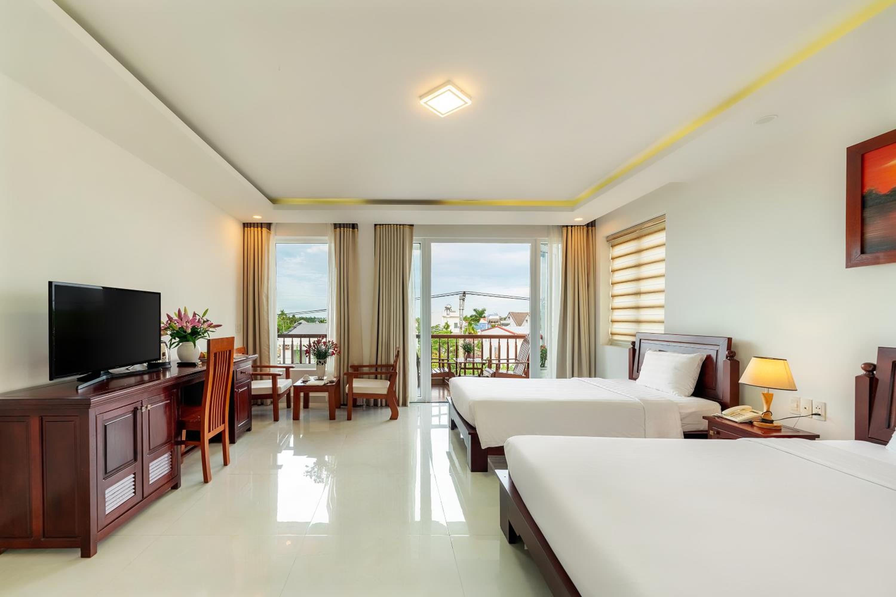 Hoi An Palmy Villa