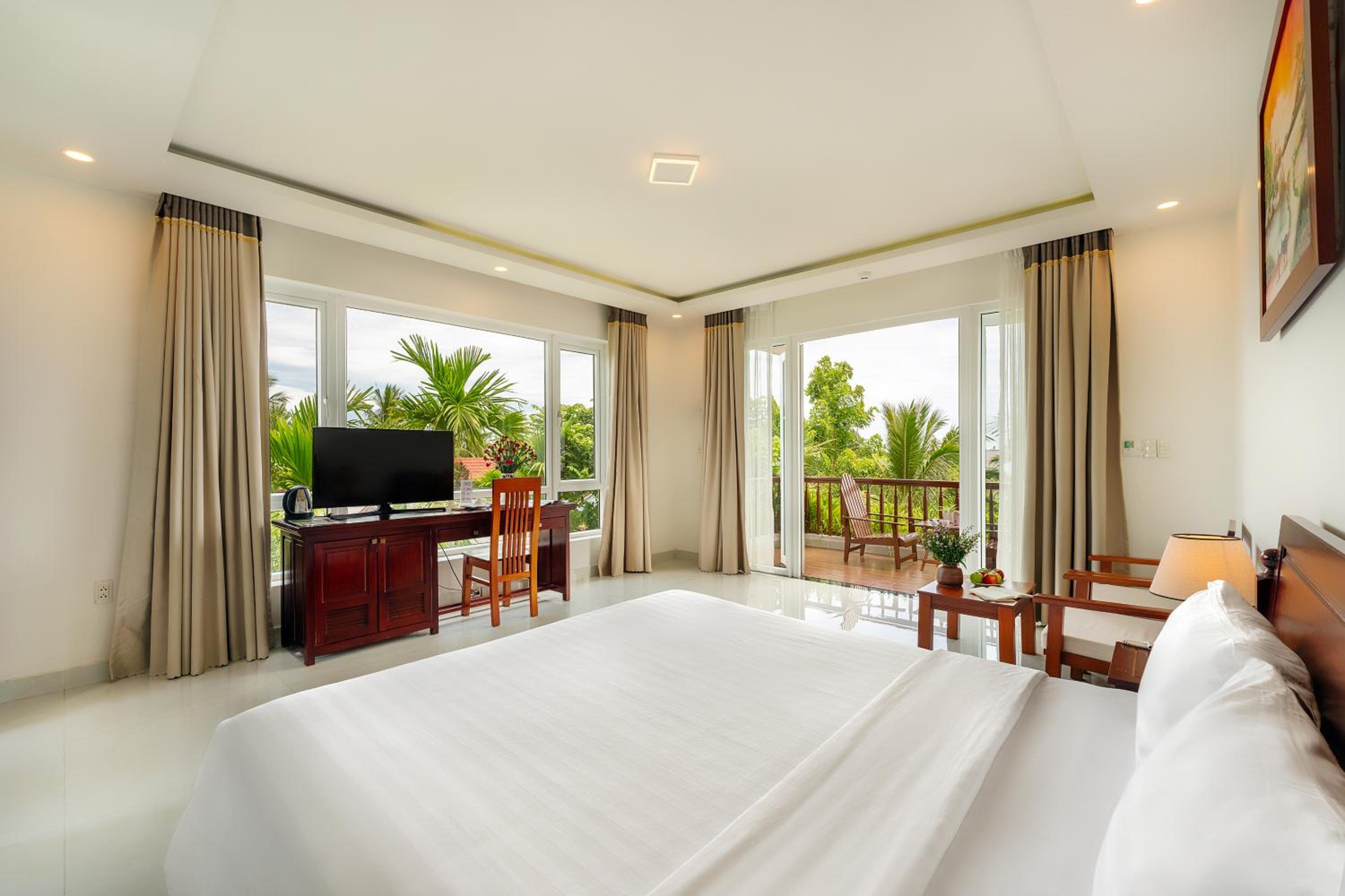 Hoi An Palmy Villa