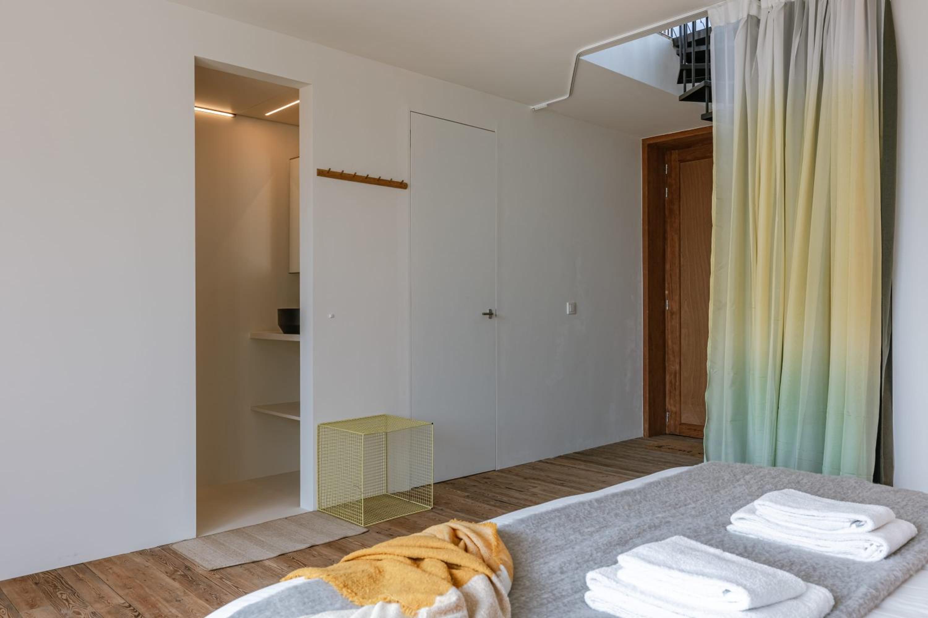 Triplex apartment with terraces and sea view