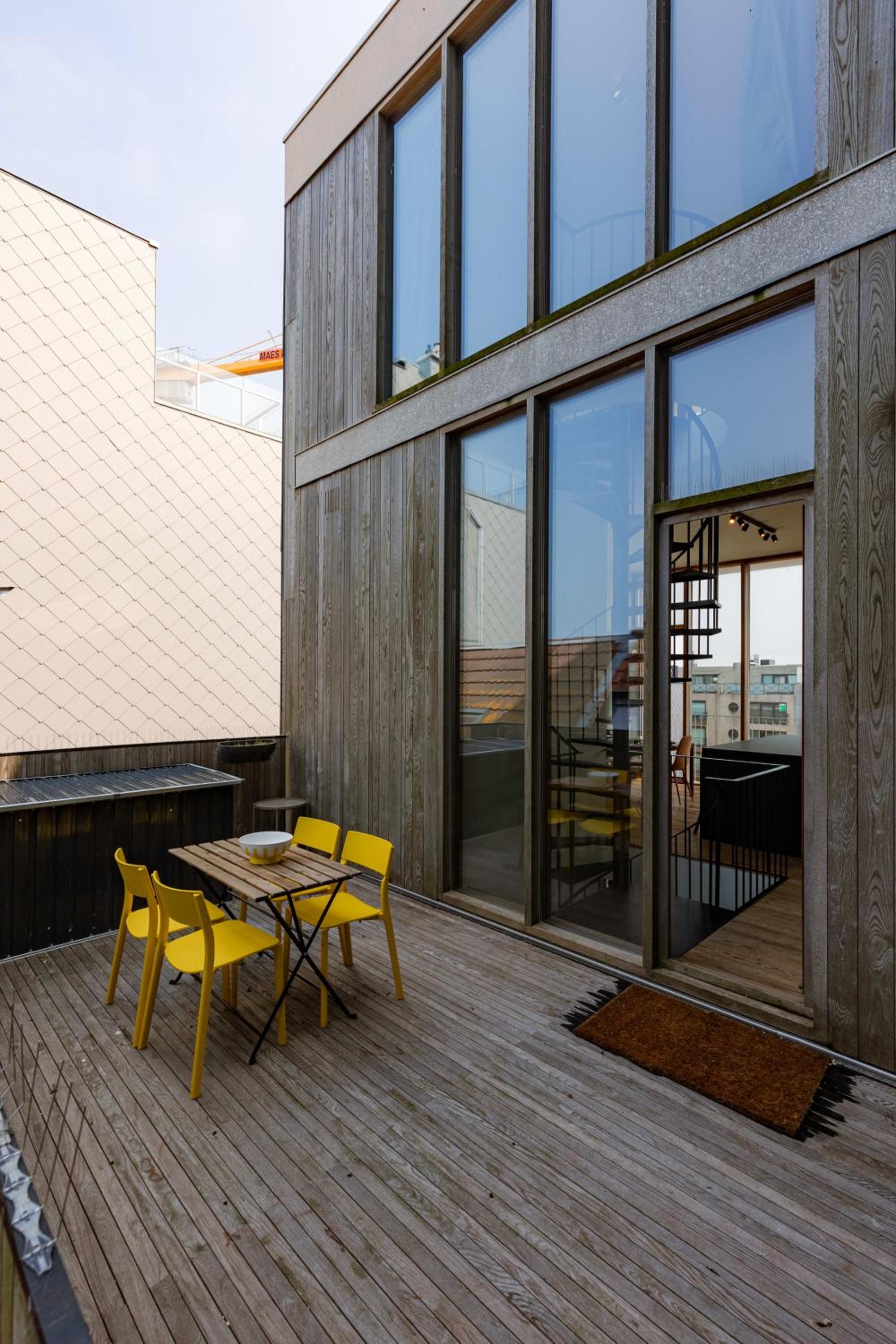 Triplex apartment with terraces and sea view