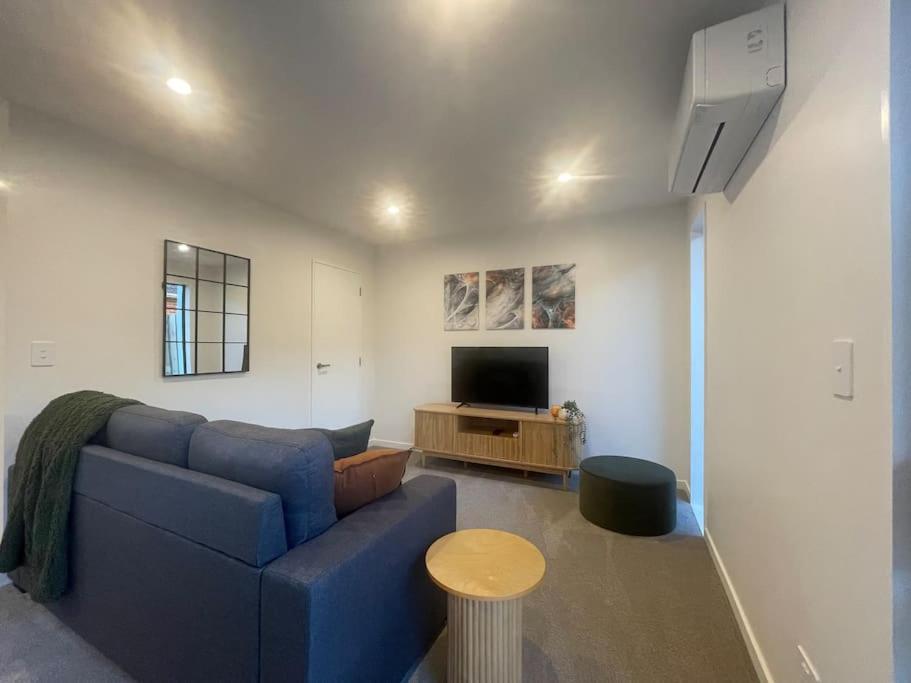 New And Serene Two Bedroom Townhouse Close to CBD view 2