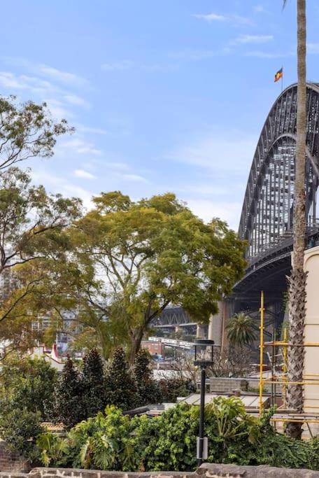 Luxury harbourside living with rich historic charm