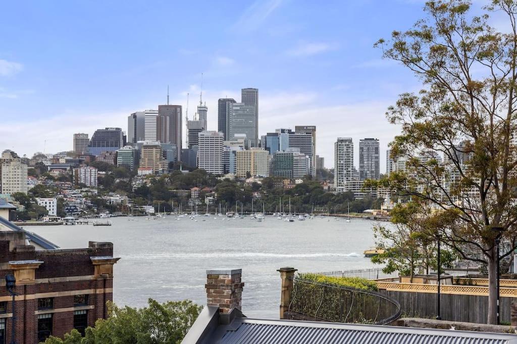 Luxury harbourside living with rich historic charm