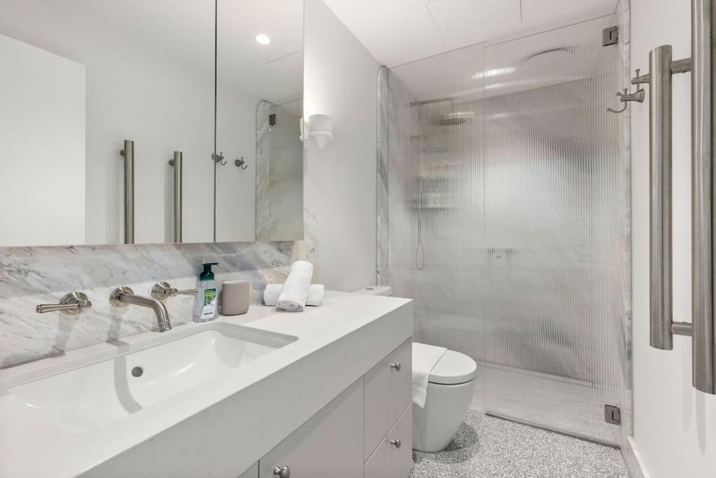 Luxury harbourside living with rich historic charm