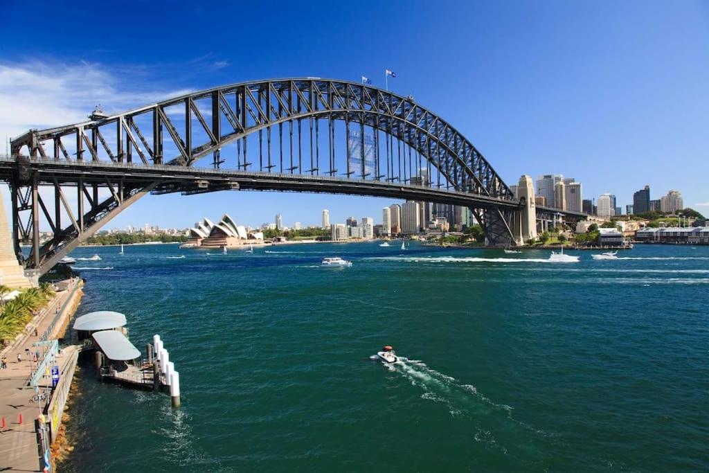 Luxury harbourside living with rich historic charm