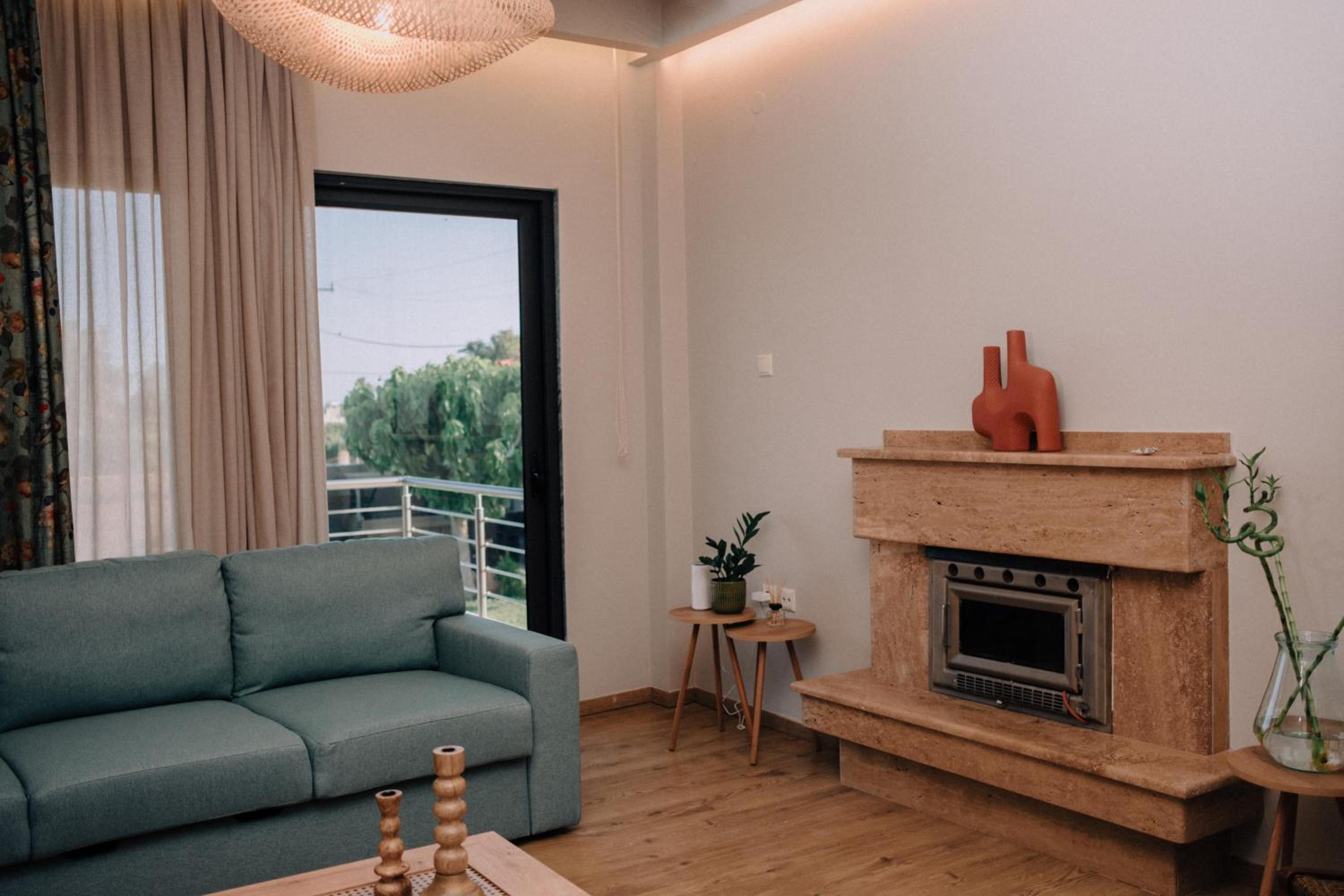 Anassa House