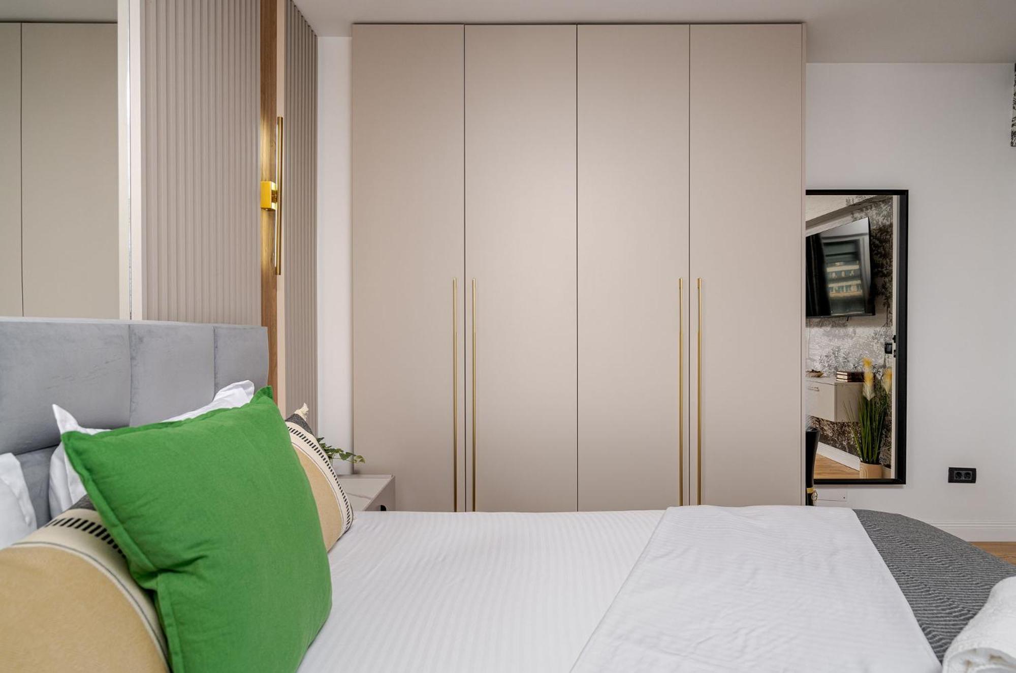Romana Vibe Elegance In the Heart Of The City view 4