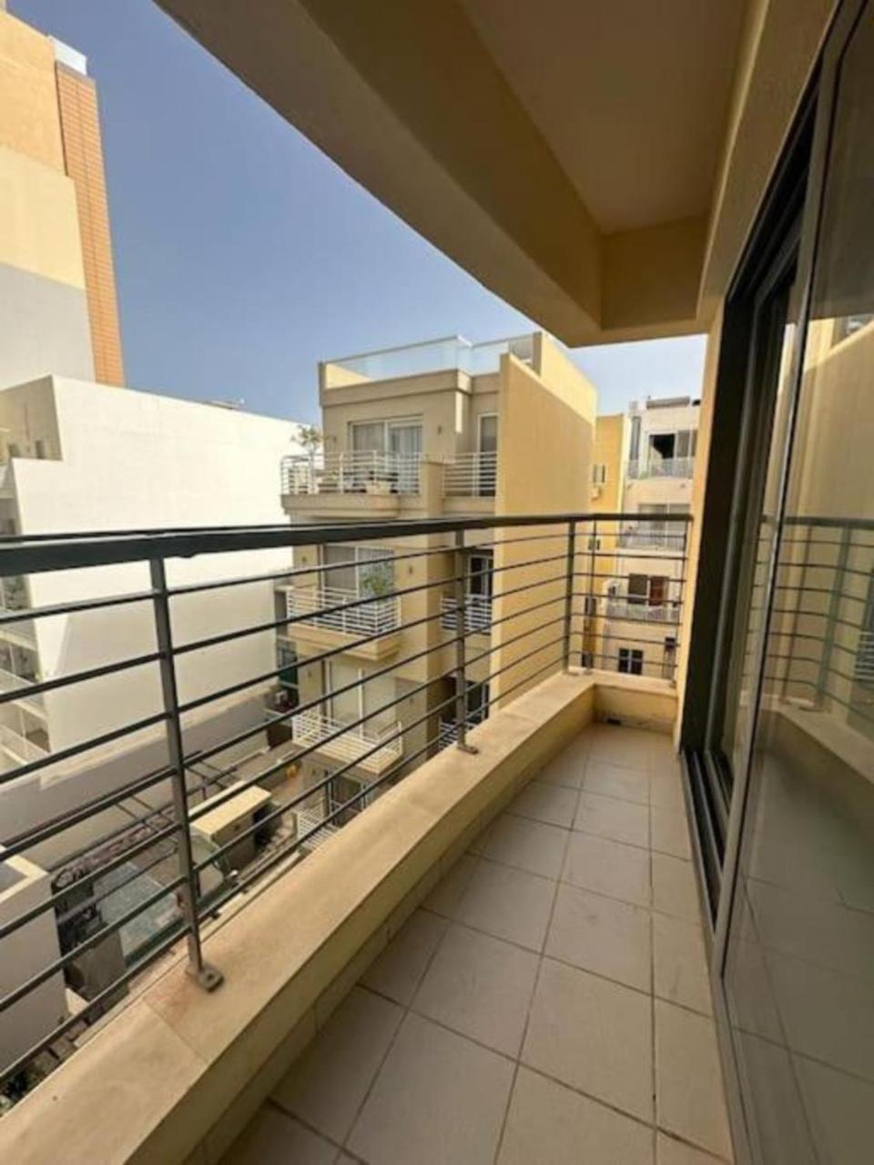 Flat in the heart of St Julians photo 4