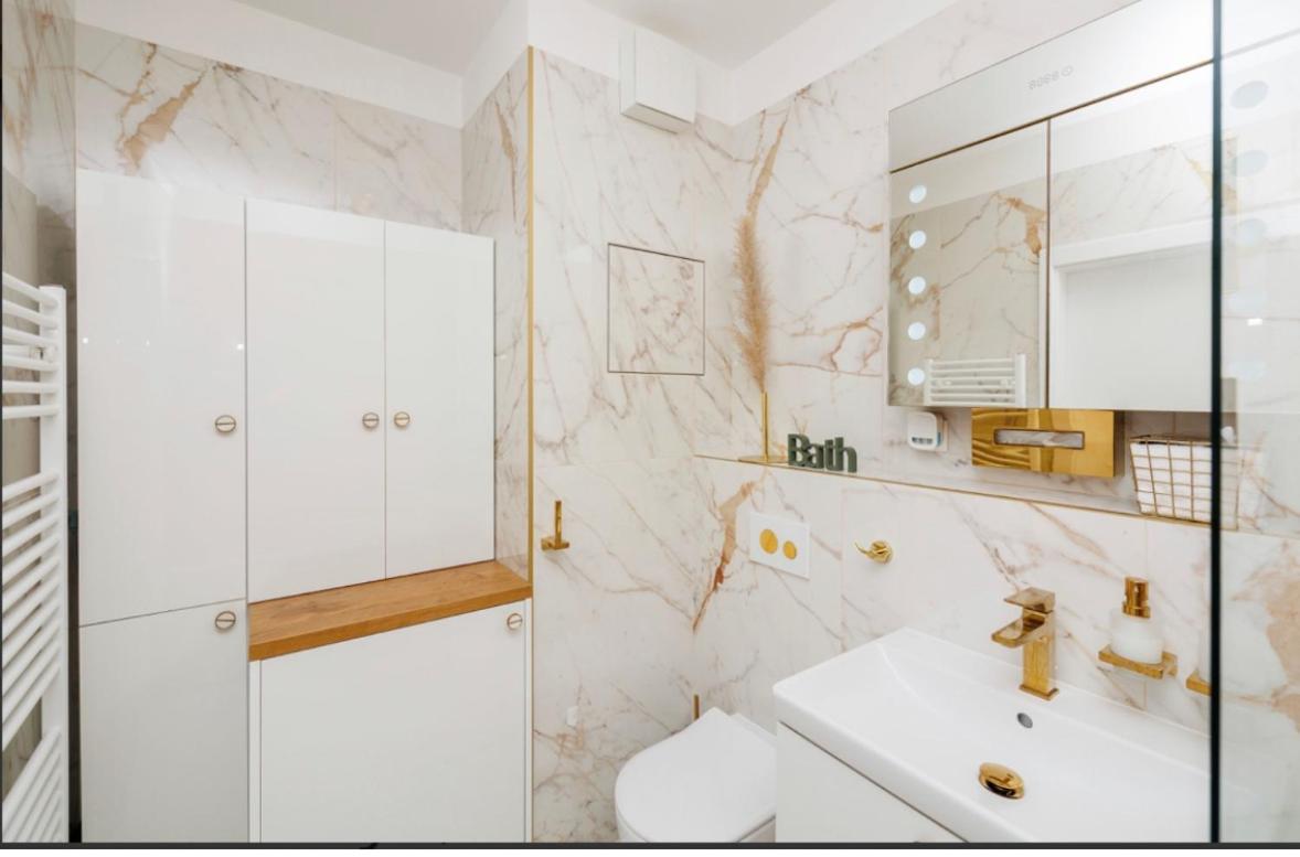 SYHA - Luxury design apartment view 5