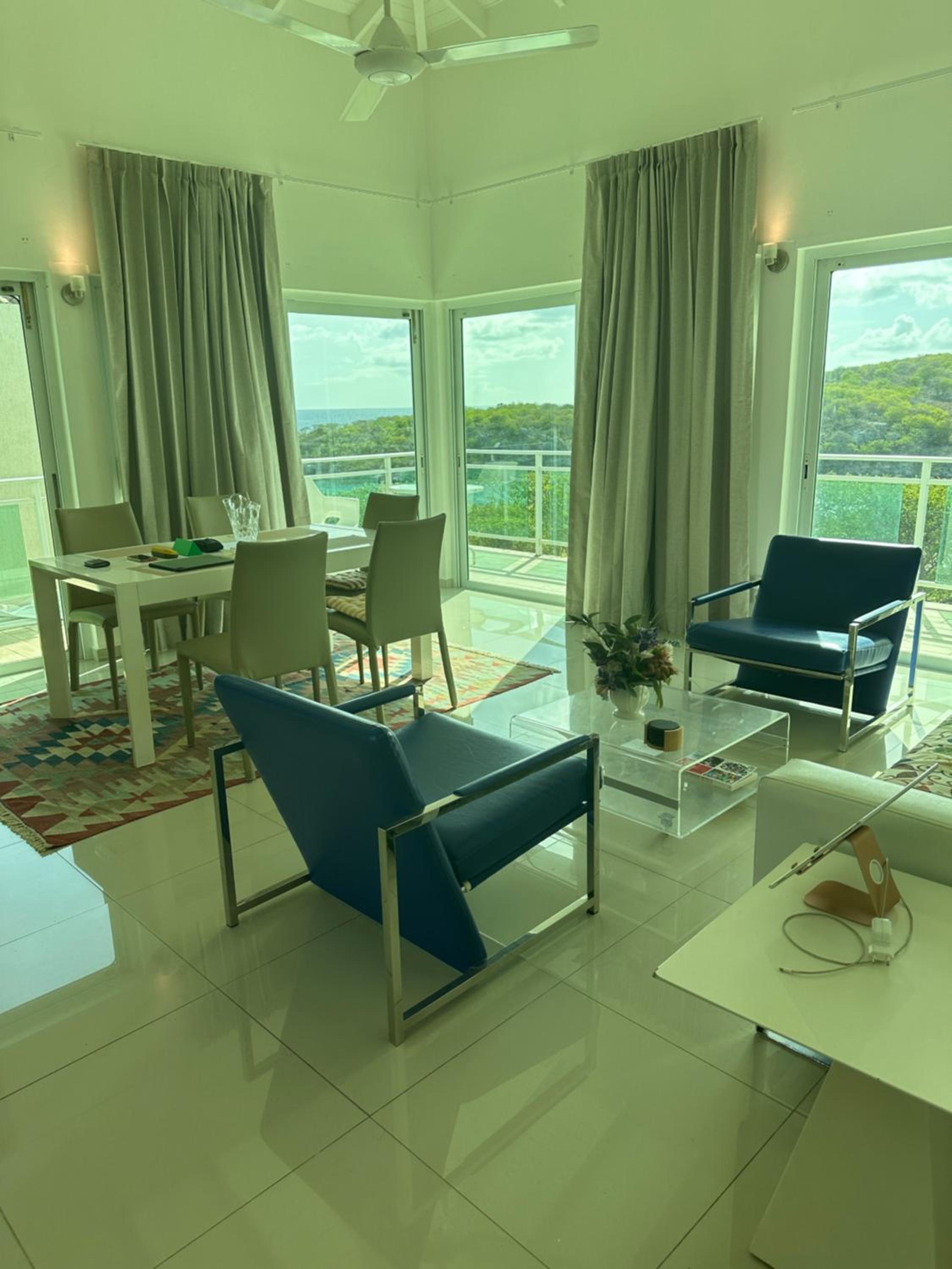 Prachtige bungalow / schitterend uniek uitzicht over baai en oceaan