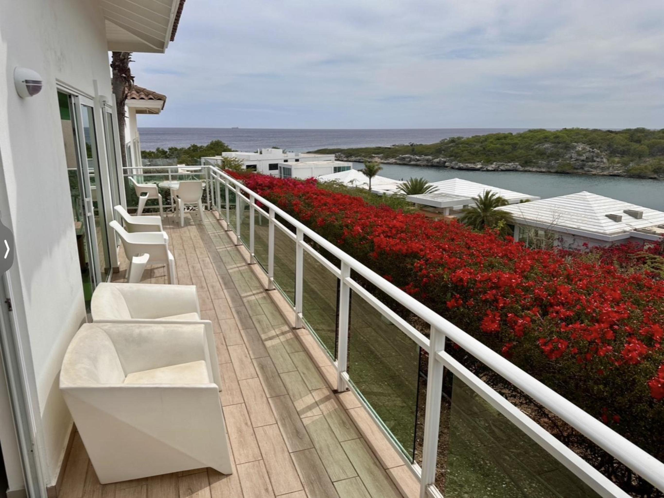 Prachtige bungalow / schitterend uniek uitzicht over baai en oceaan