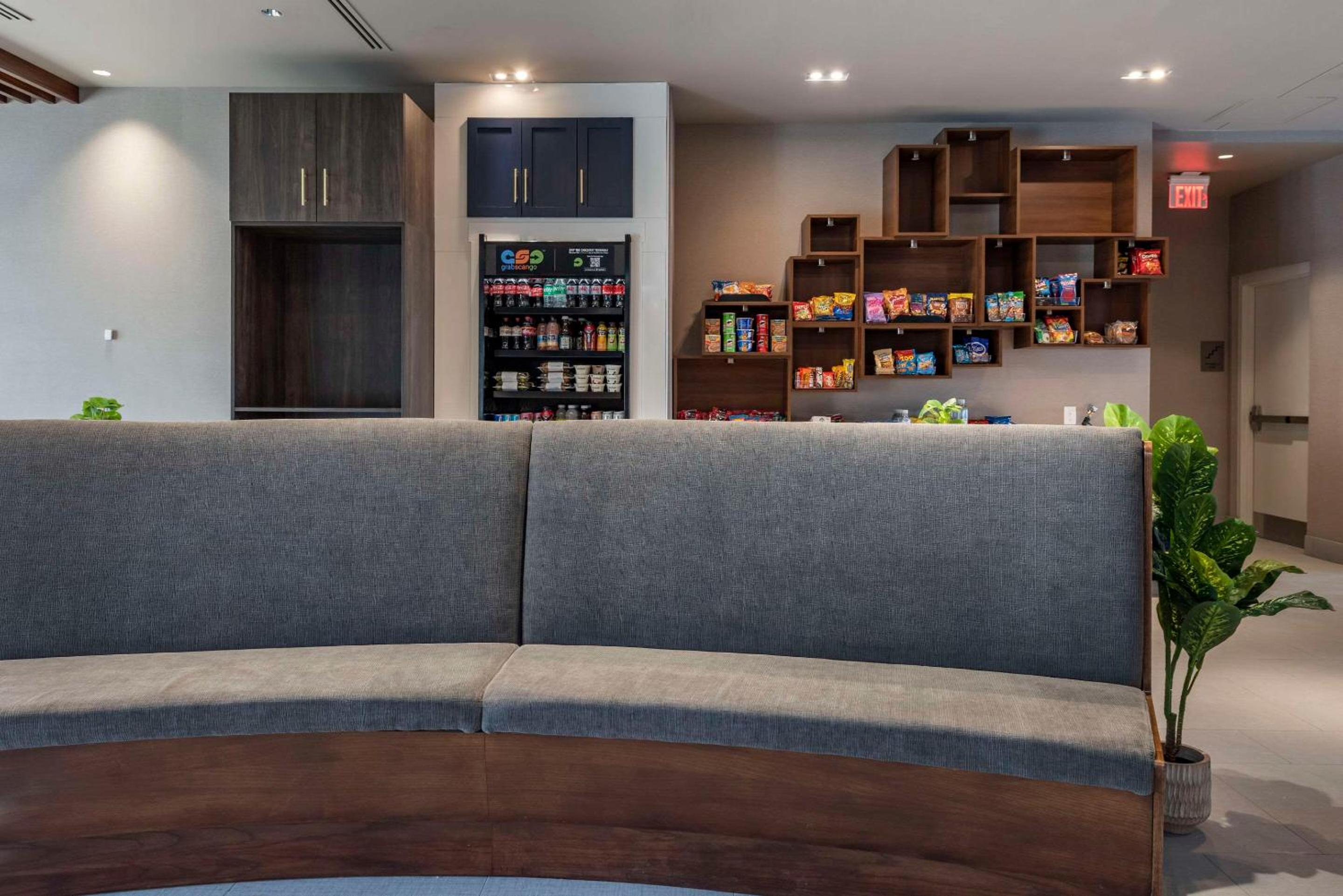 Cambria Hotel Minneapolis Downtown 2