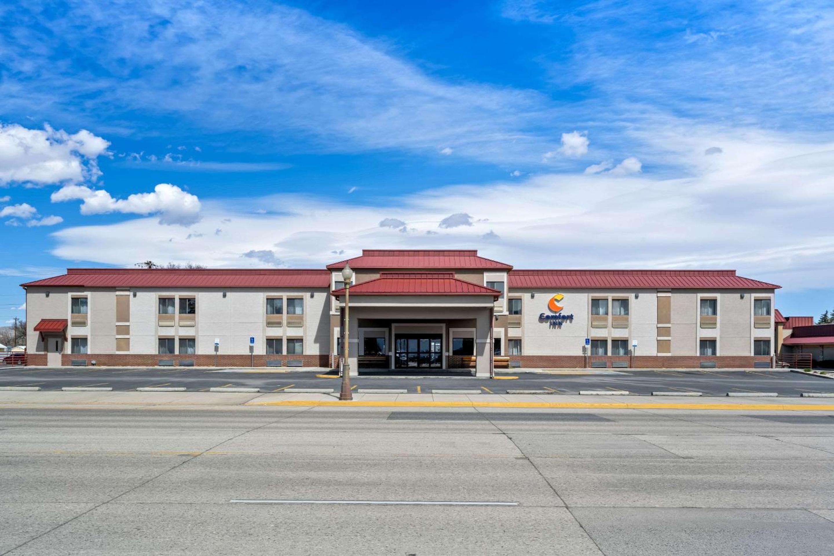 Cody Vacations - Comfort Inn at Buffalo Bill Village Resort - Property Image 1