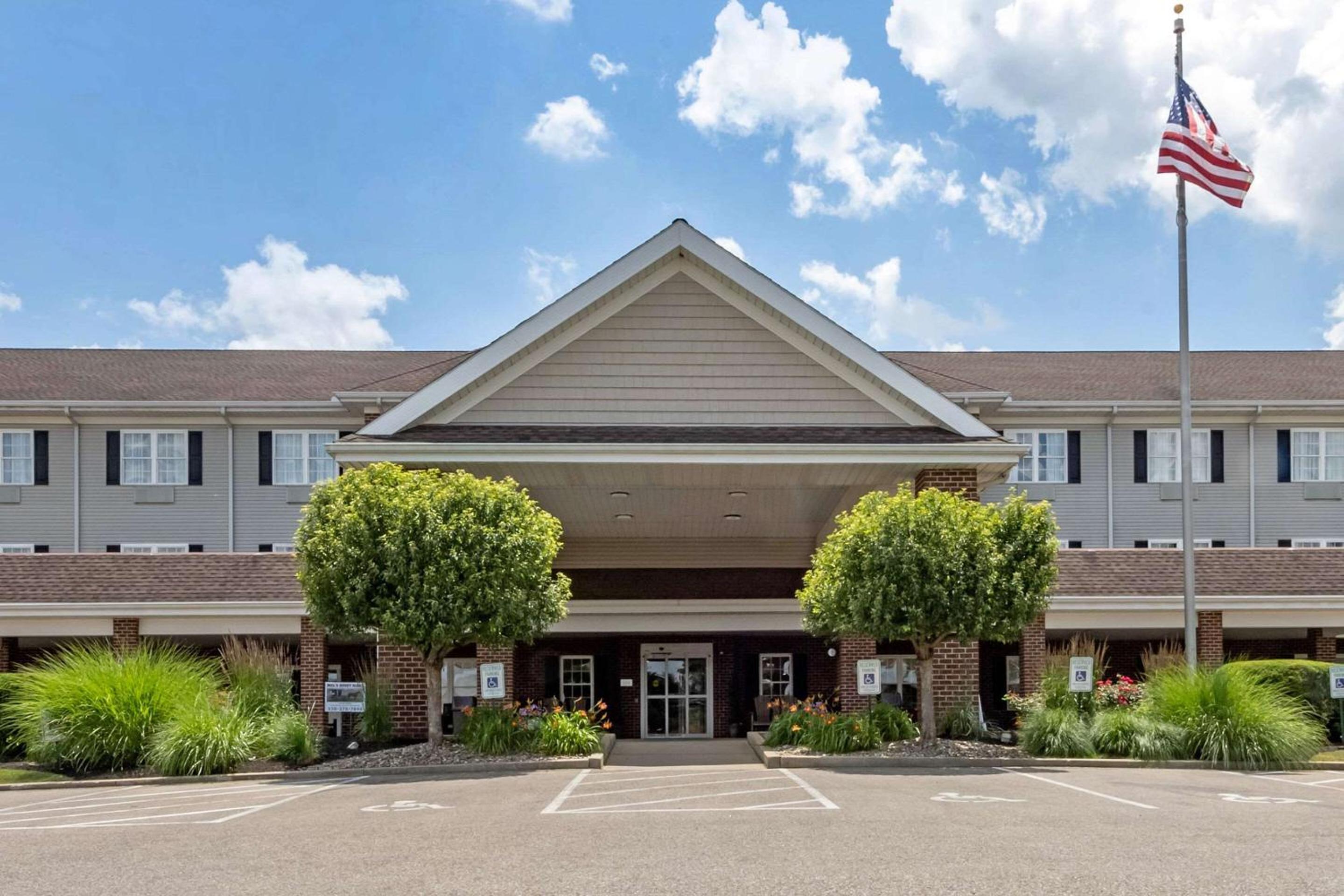 Comfort Suites Hotel and Conference Center view 2