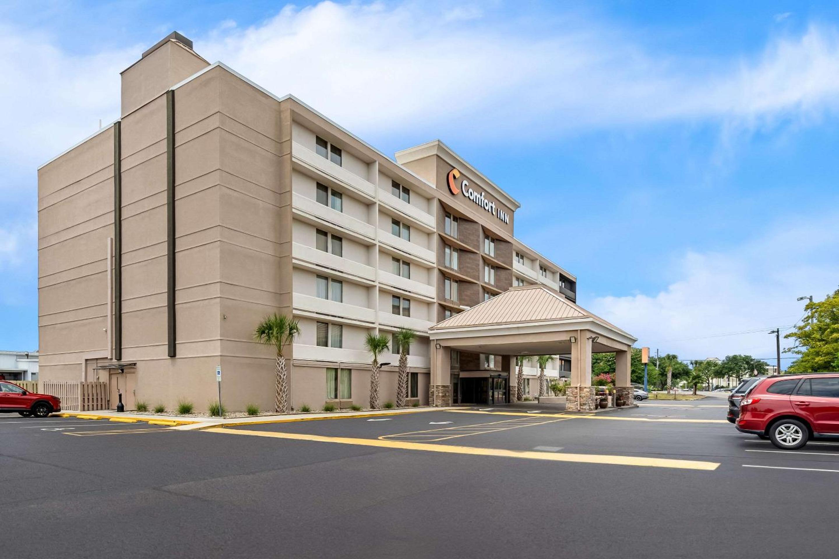 Hotel Comfort Inn University - Image 1